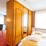 Germania Gastein - Ganzjaehrig Inklusive Alpentherme Gastein & Sommersaison Inklusive Gasteiner Bergbahnen 호텔 배드호프가스타인