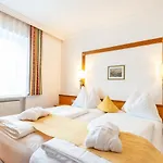 Germania Gastein - Ganzjaehrig Inklusive Alpentherme Gastein & Sommersaison Inklusive Gasteiner Bergbahnen Hotel