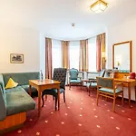 Germania Gastein - Ganzjaehrig Inklusive Alpentherme Gastein & Sommersaison Inklusive Gasteiner Bergbahnen Otel 4*