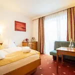 Germania Gastein - Ganzjaehrig Inklusive Alpentherme Gastein & Sommersaison Inklusive Gasteiner Bergbahnen Otel