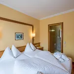 Otel Germania Gastein - Ganzjaehrig Inklusive Alpentherme Gastein & Sommersaison Inklusive Gasteiner Bergbahnen 4*