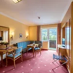 Otel Germania Gastein - Ganzjaehrig Inklusive Alpentherme Gastein & Sommersaison Inklusive Gasteiner Bergbahnen 4*