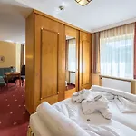 Otel Germania Gastein - Ganzjaehrig Inklusive Alpentherme Gastein & Sommersaison Inklusive Gasteiner Bergbahnen Bad Hofgastein