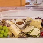 Germania Gastein - Ganzjaehrig Inklusive Alpentherme Gastein & Sommersaison Inklusive Gasteiner Bergbahnen Otel
