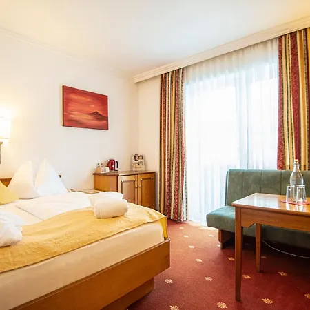 Germania Gastein - Ganzjaehrig Inklusive Alpentherme Gastein & Sommersaison Inklusive Gasteiner Bergbahnen 호텔