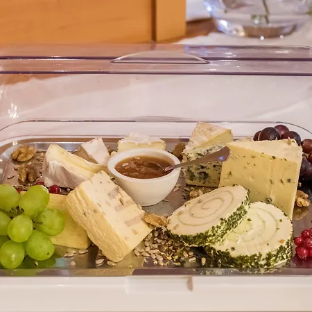 Germania Gastein - Ganzjaehrig Inklusive Alpentherme Gastein & Sommersaison Inklusive Gasteiner Bergbahnen Hotel