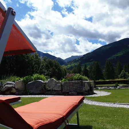 호텔 Germania Gastein - Ganzjaehrig Inklusive Alpentherme Gastein & Sommersaison Inklusive Gasteiner Bergbahnen